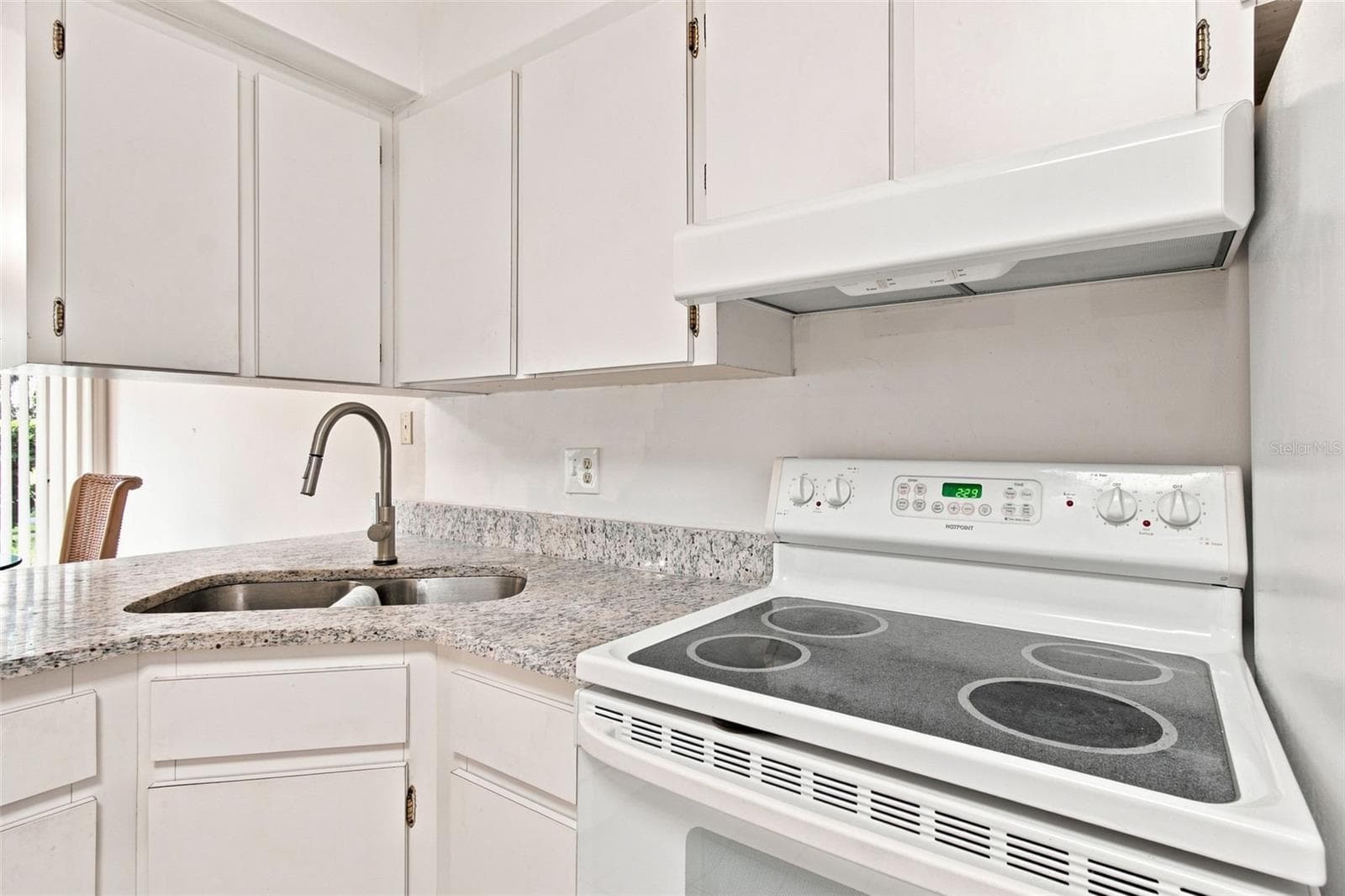 Condominium at 1655 S HIGHLAND AVE #B110, CLEARWATER, photo 23 of 100