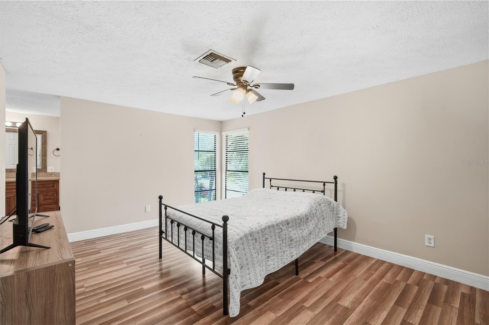 Single Family Residence at 4509 GRAINARY AVE, TAMPA, photo 13 of 25