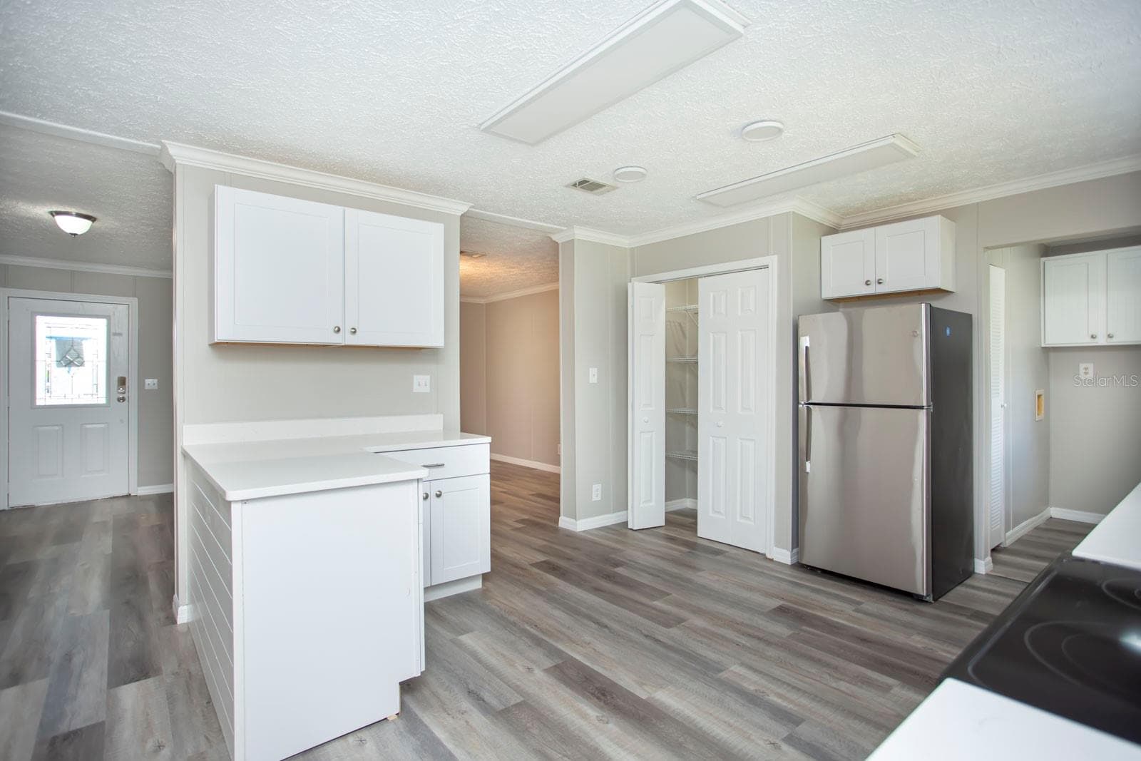 Manufactured Home at 8336 CHANCE DR, LAKELAND, photo 12 of 37