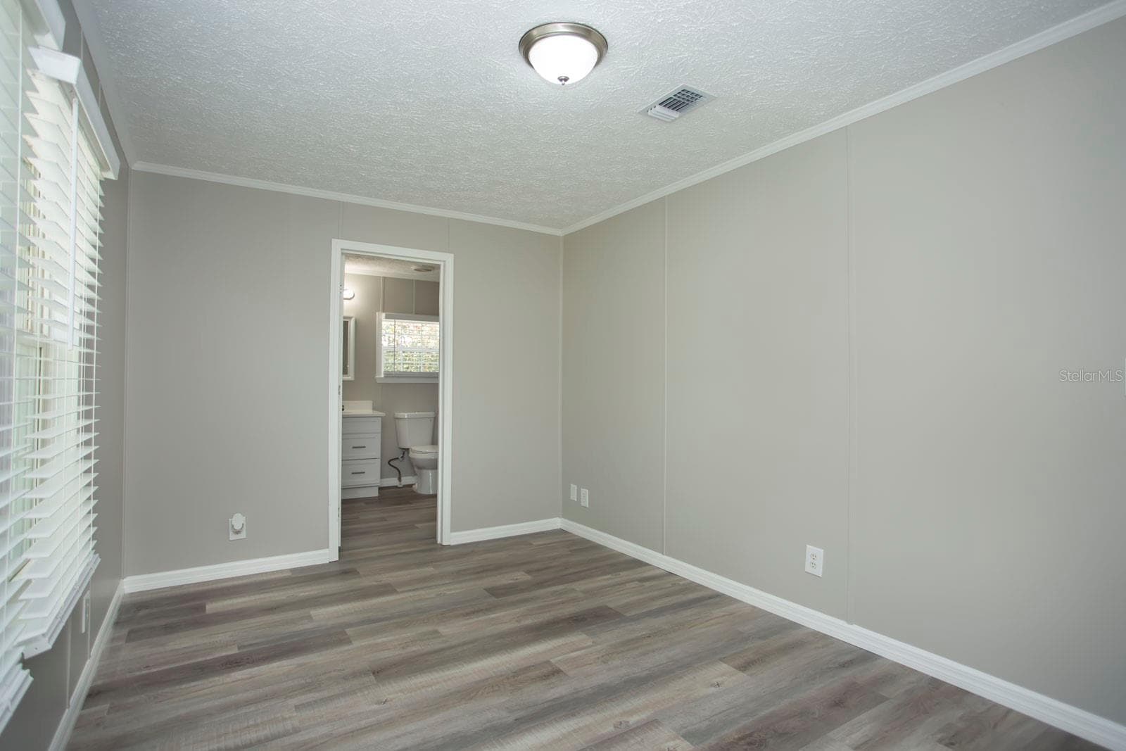Manufactured Home at 8336 CHANCE DR, LAKELAND, photo 27 of 37