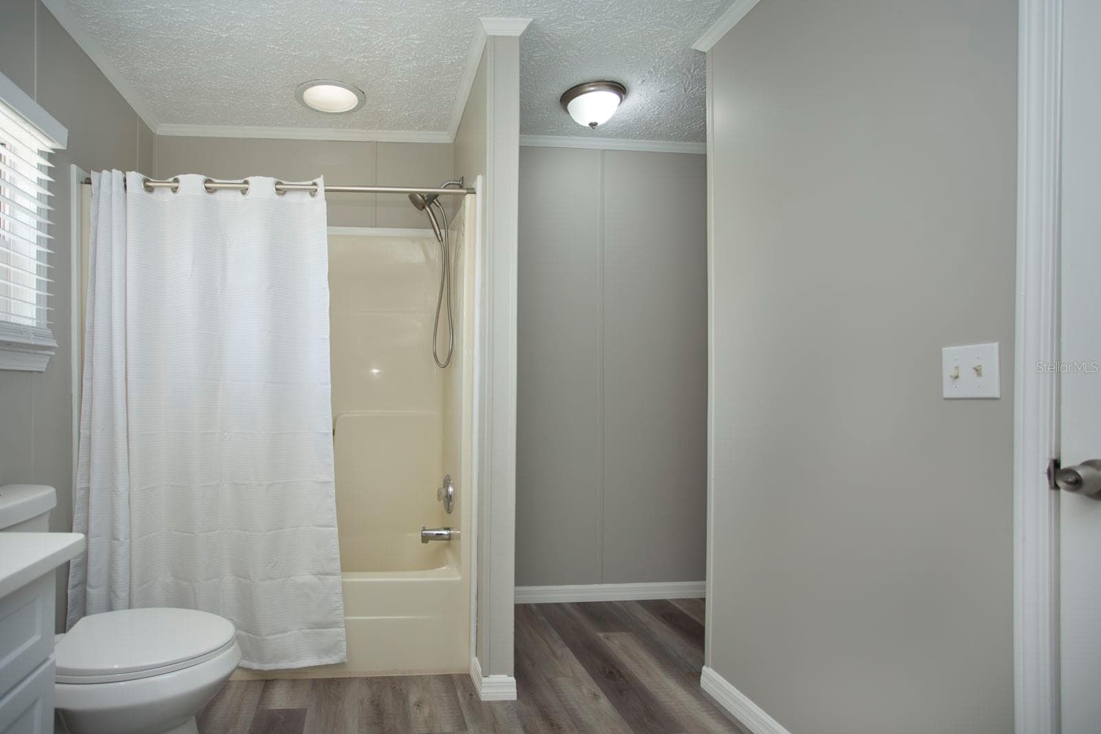 Manufactured Home at 8336 CHANCE DR, LAKELAND, photo 28 of 37