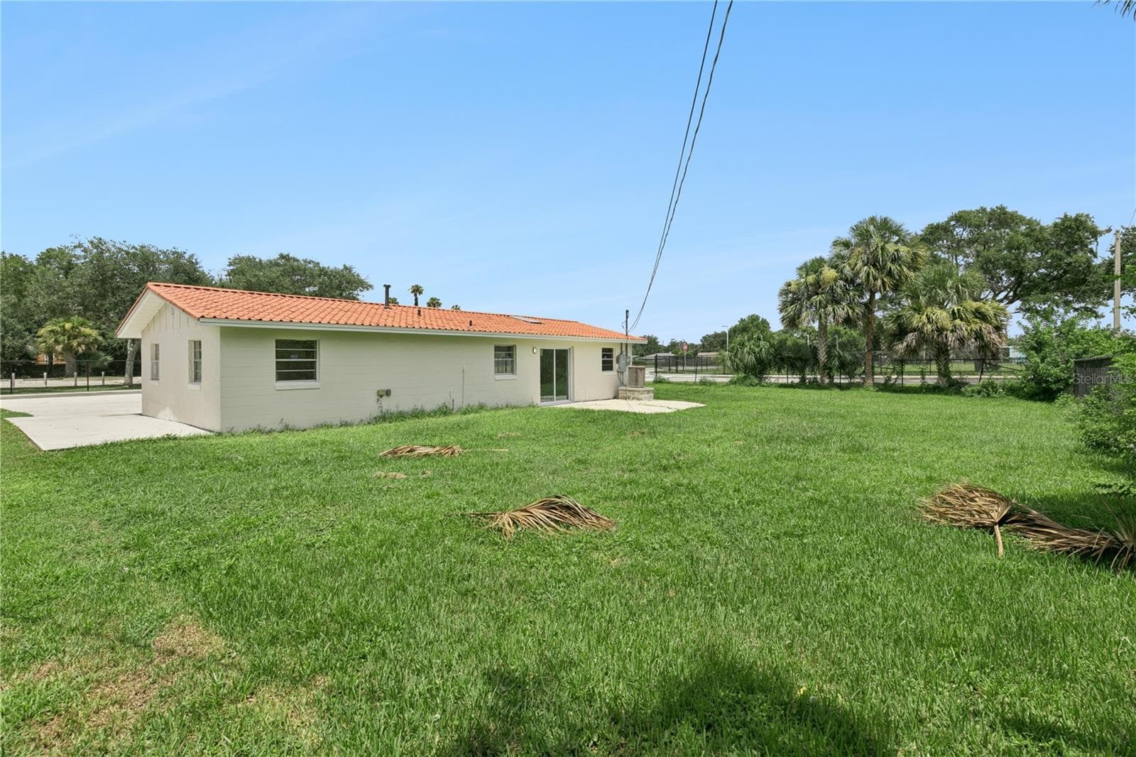 Oversized Backyard - 875 LOOMIS AVE, DAYTONA BEACH