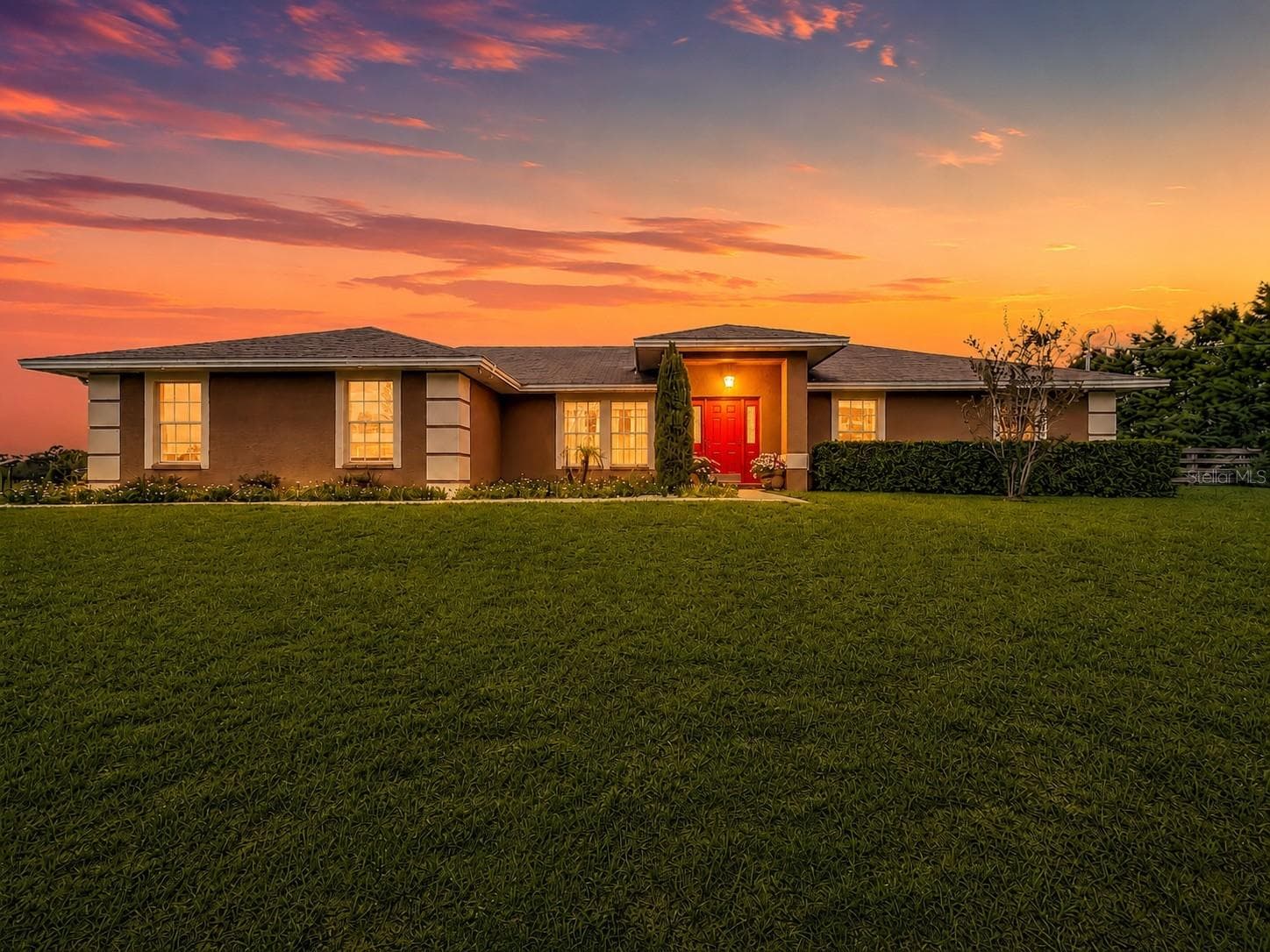 Gorgeous sunset looking west from 18030 Bayamon Avenue - 18030 BAYAMON AVE, POLK CITY