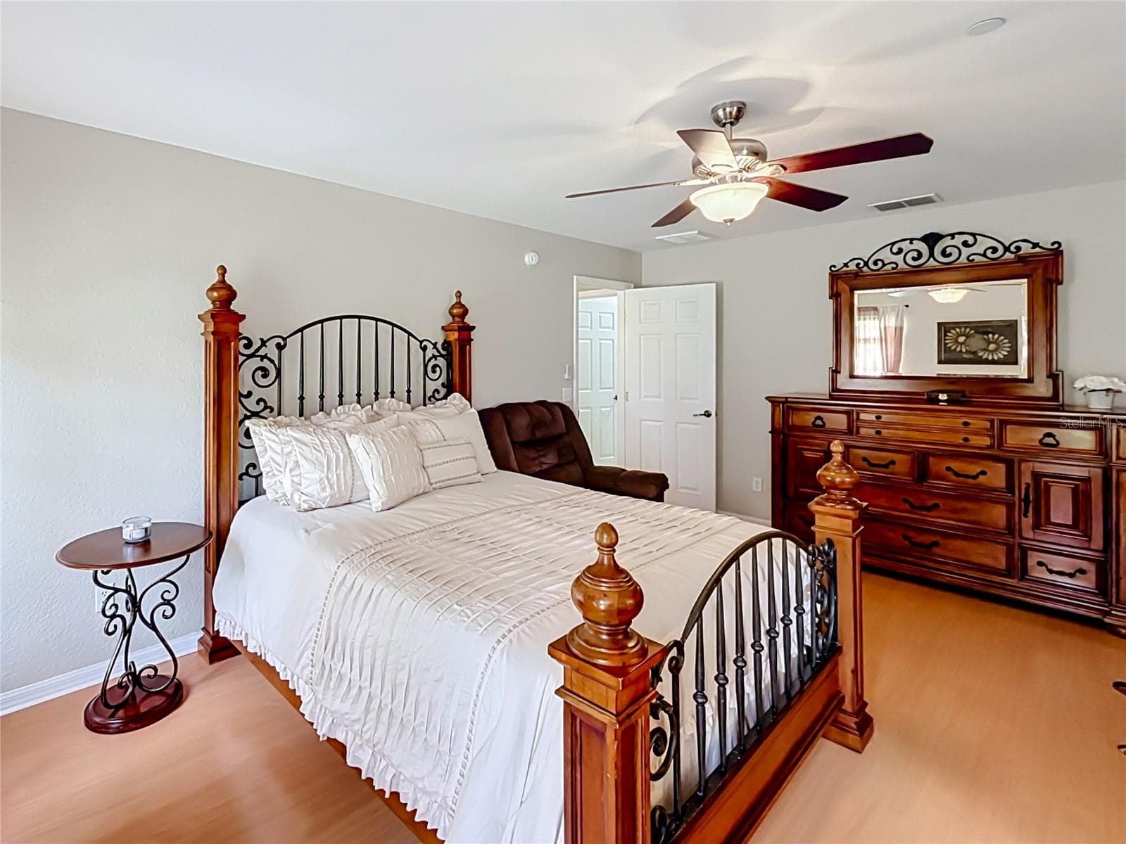 Master suite - 18030 BAYAMON AVE, POLK CITY