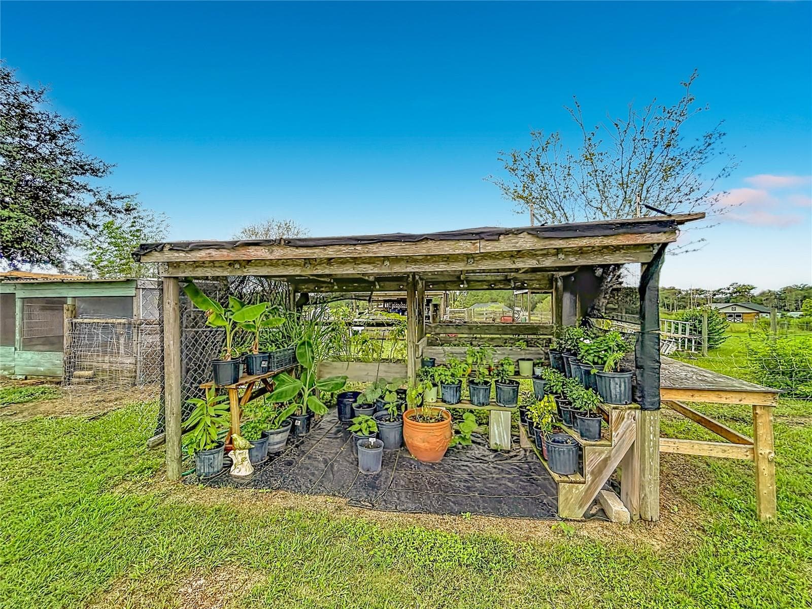 Outdoor prep area for your green house. - 18030 BAYAMON AVE, POLK CITY