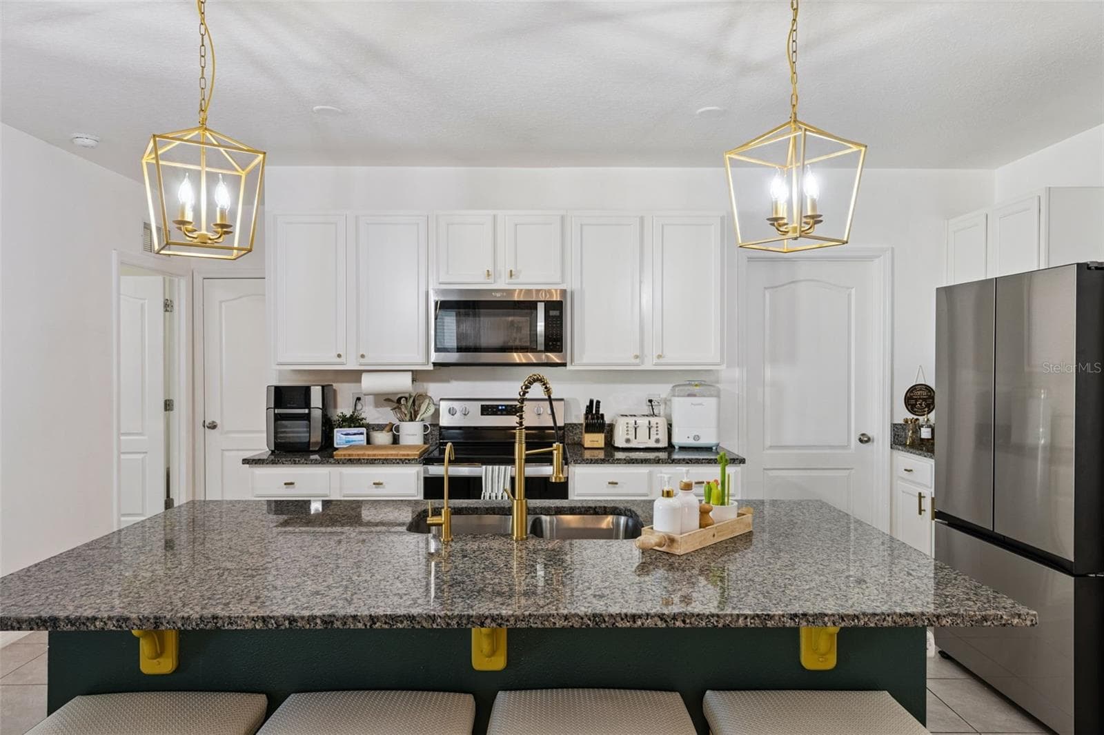 Single Family Residence at 3676 SUNGROVE CIR, SANFORD, photo 13 of 47