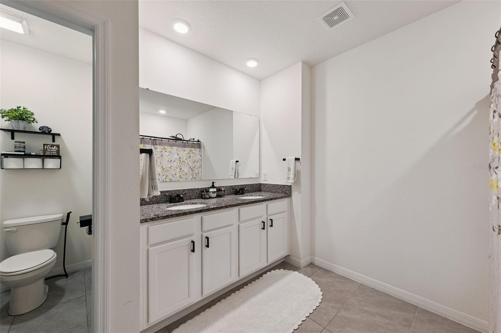 Single Family Residence at 3676 SUNGROVE CIR, SANFORD, photo 25 of 47