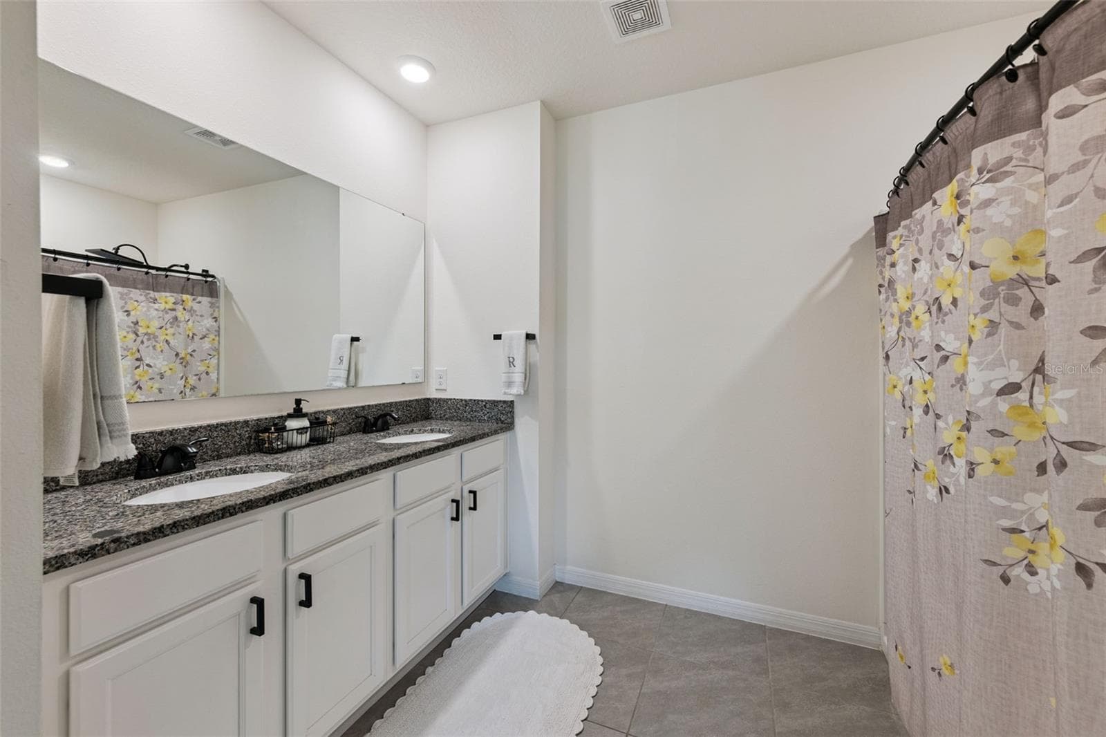 Single Family Residence at 3676 SUNGROVE CIR, SANFORD, photo 26 of 47