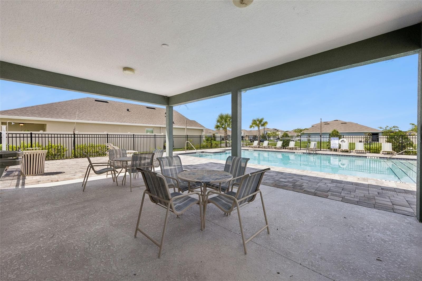 Single Family Residence at 3676 SUNGROVE CIR, SANFORD, photo 39 of 47