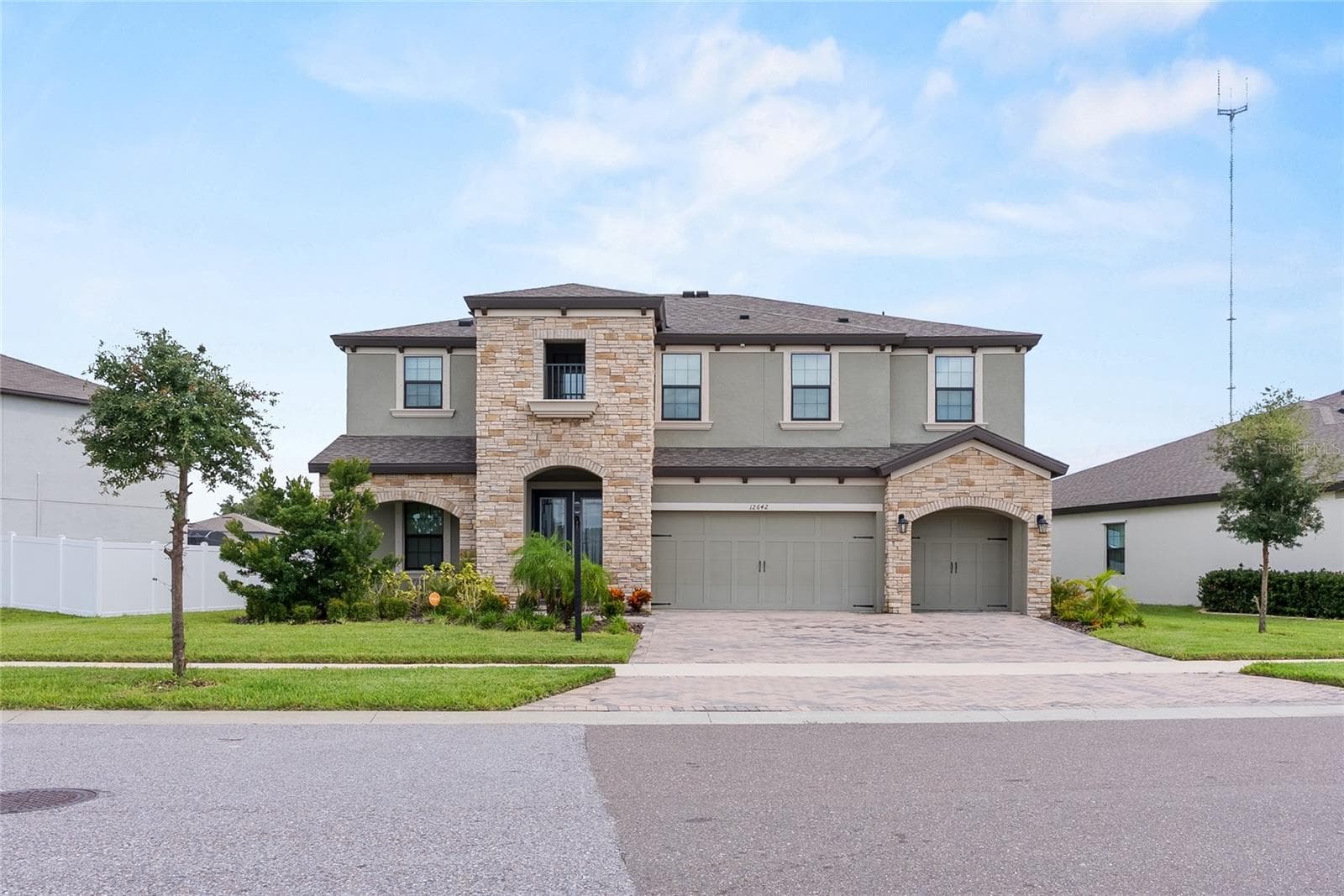 12642 BERGSTROM BAY DR