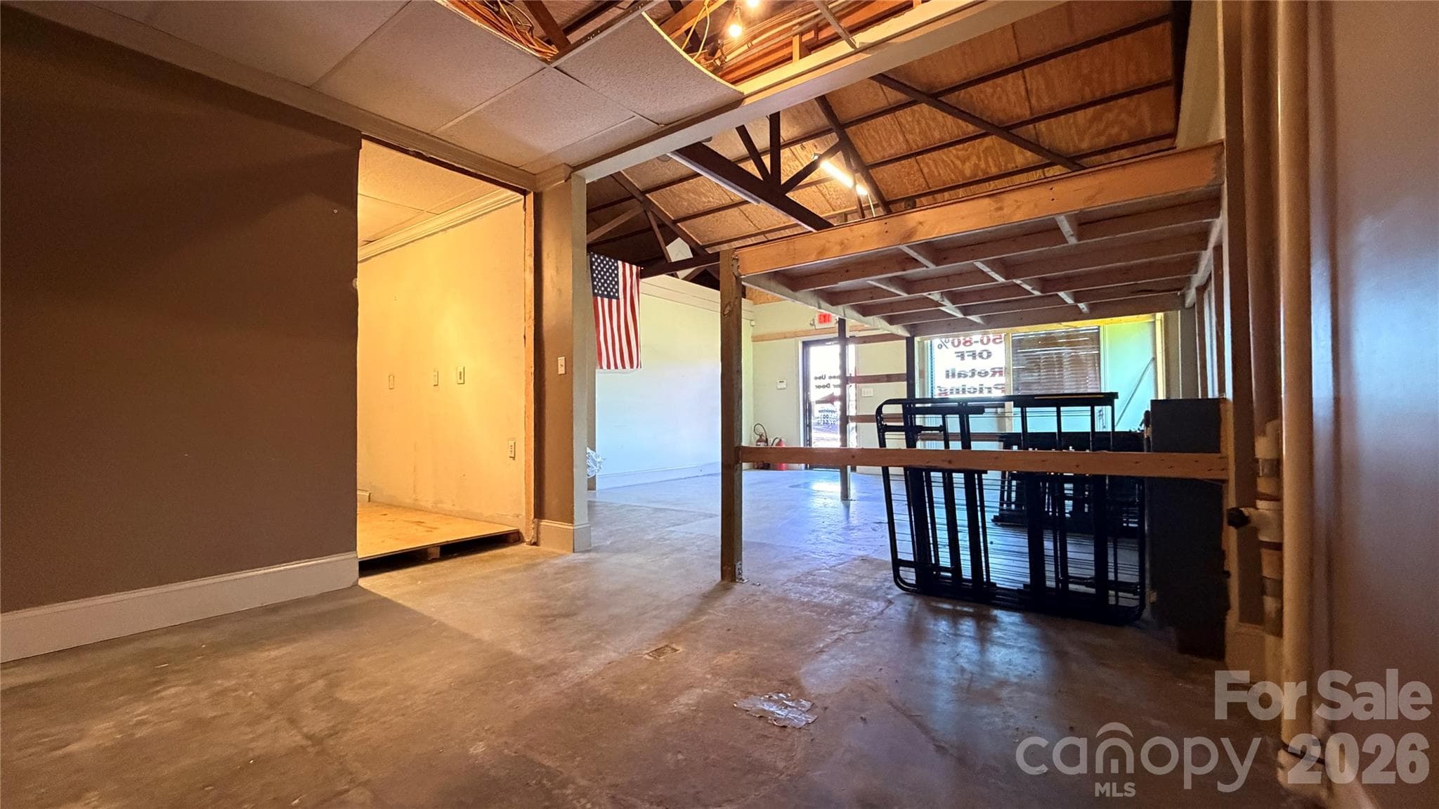 Warehouse/Room 3 - 1707 N Post Road, Shelby