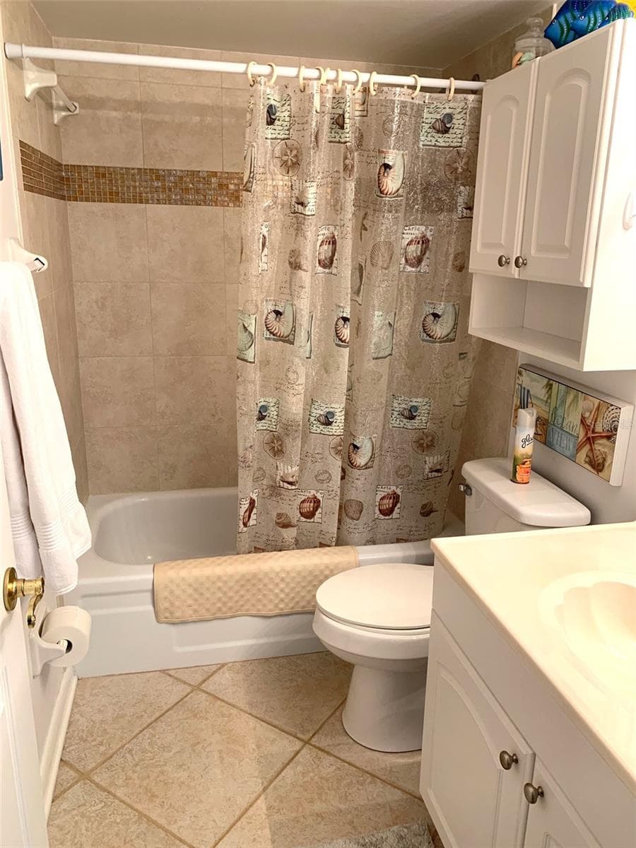 Guest Bath - 4301 S ATLANTIC AVE #504, NEW SMYRNA BEACH
