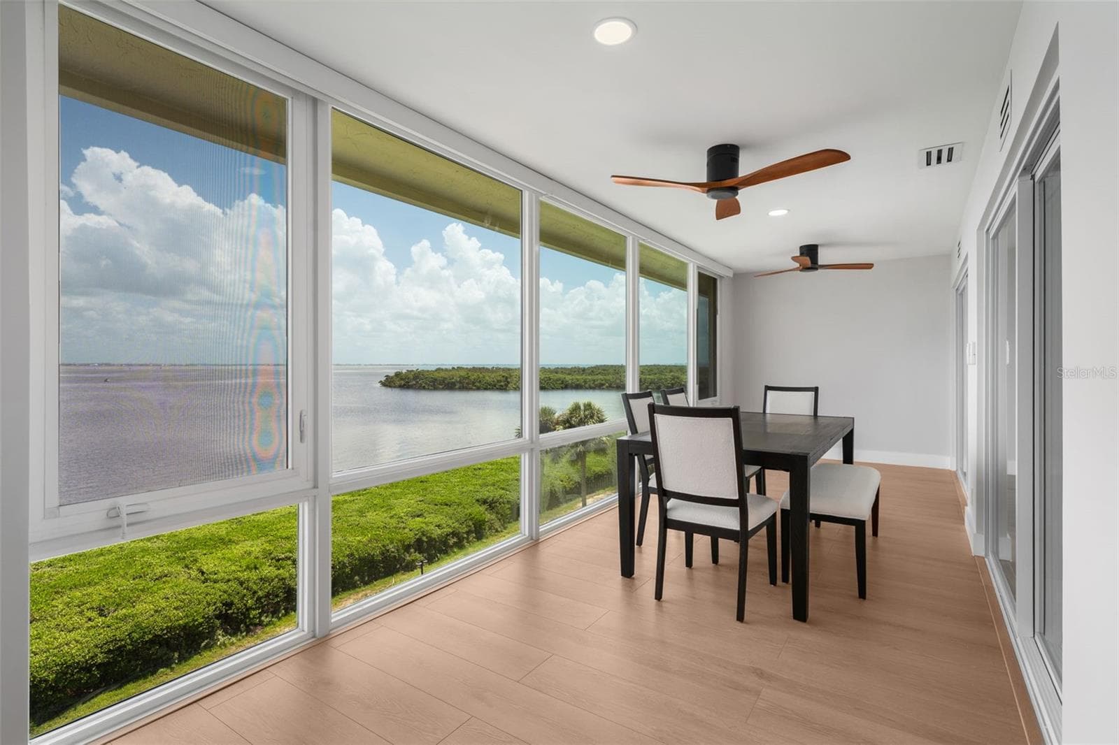 AIR CONDITIONED FLORIDA ROOM - 4800 GULF OF MEXICO DR #PH 3, LONGBOAT KEY