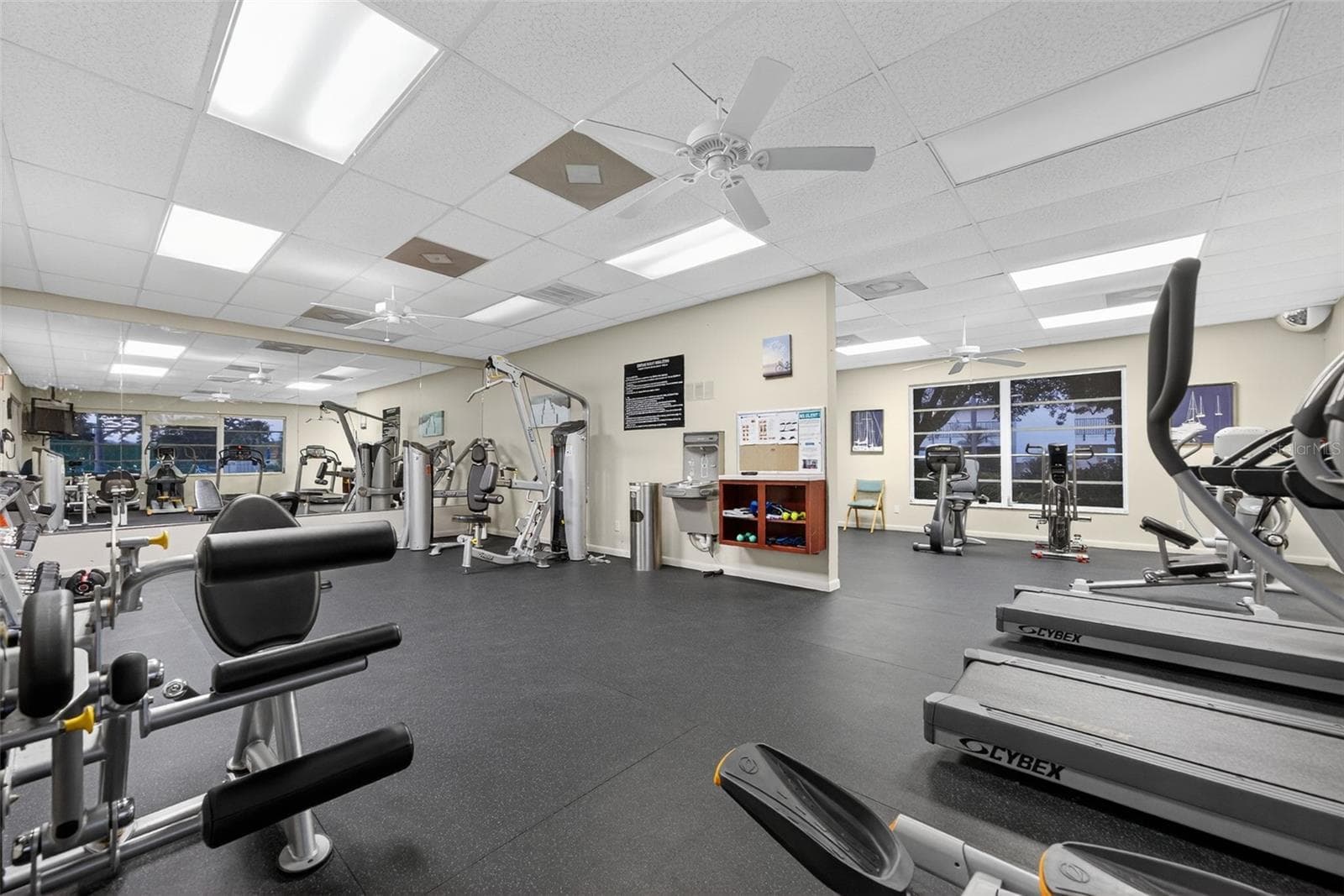 WINDWARD BAY AMENITIES - 4800 GULF OF MEXICO DR #PH 3, LONGBOAT KEY