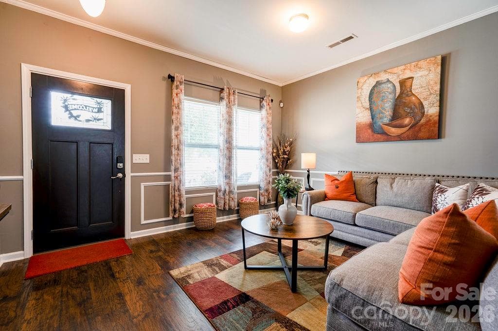 Single Family Residence at 3219 Pikes Peak Drive, Gastonia, photo 11 of 48