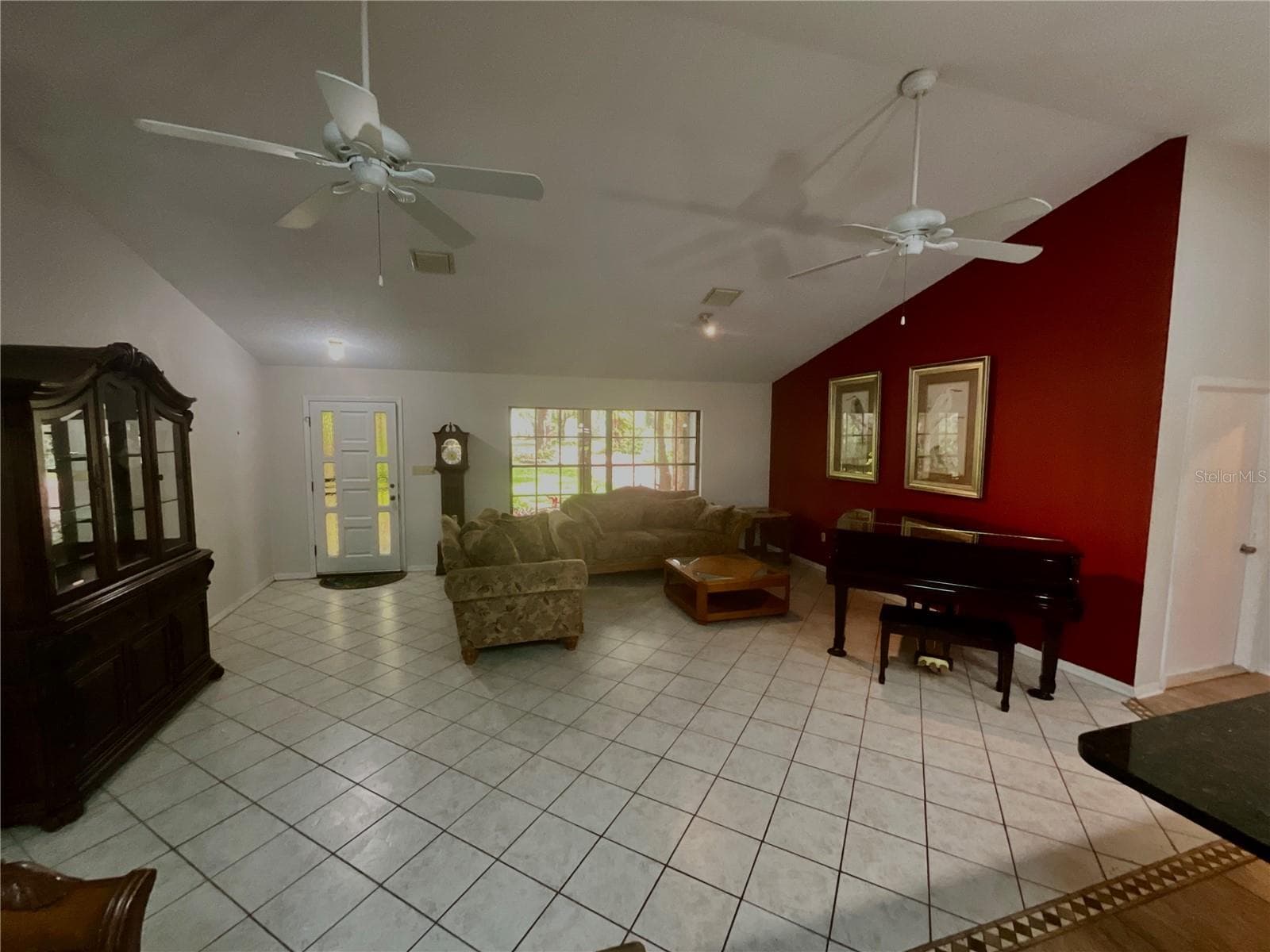 Living/Dining - 2430 W COUNTY ROAD 44, EUSTIS