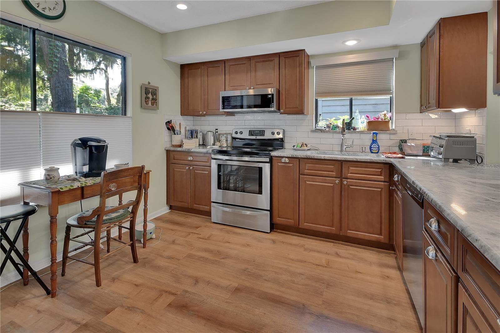 Condominium at 904 VILLAGE GREEN RD #3, DELAND, photo 10 of 29