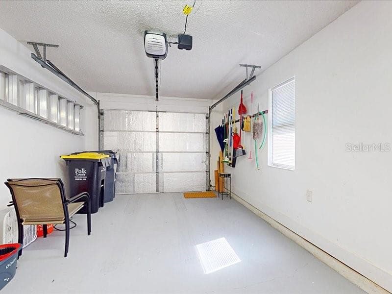 Insulated garage door - 118 COVENTRY LN, HAINES CITY