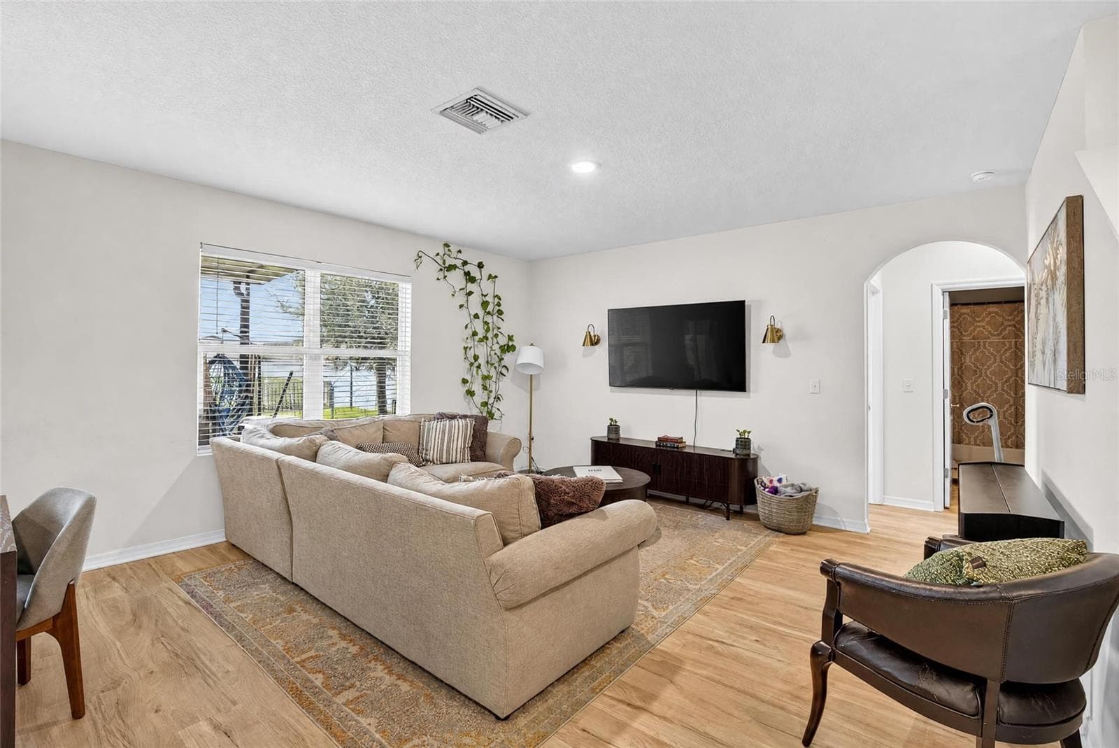 Living Room - 8219 BILSTON VILLAGE LN, GIBSONTON