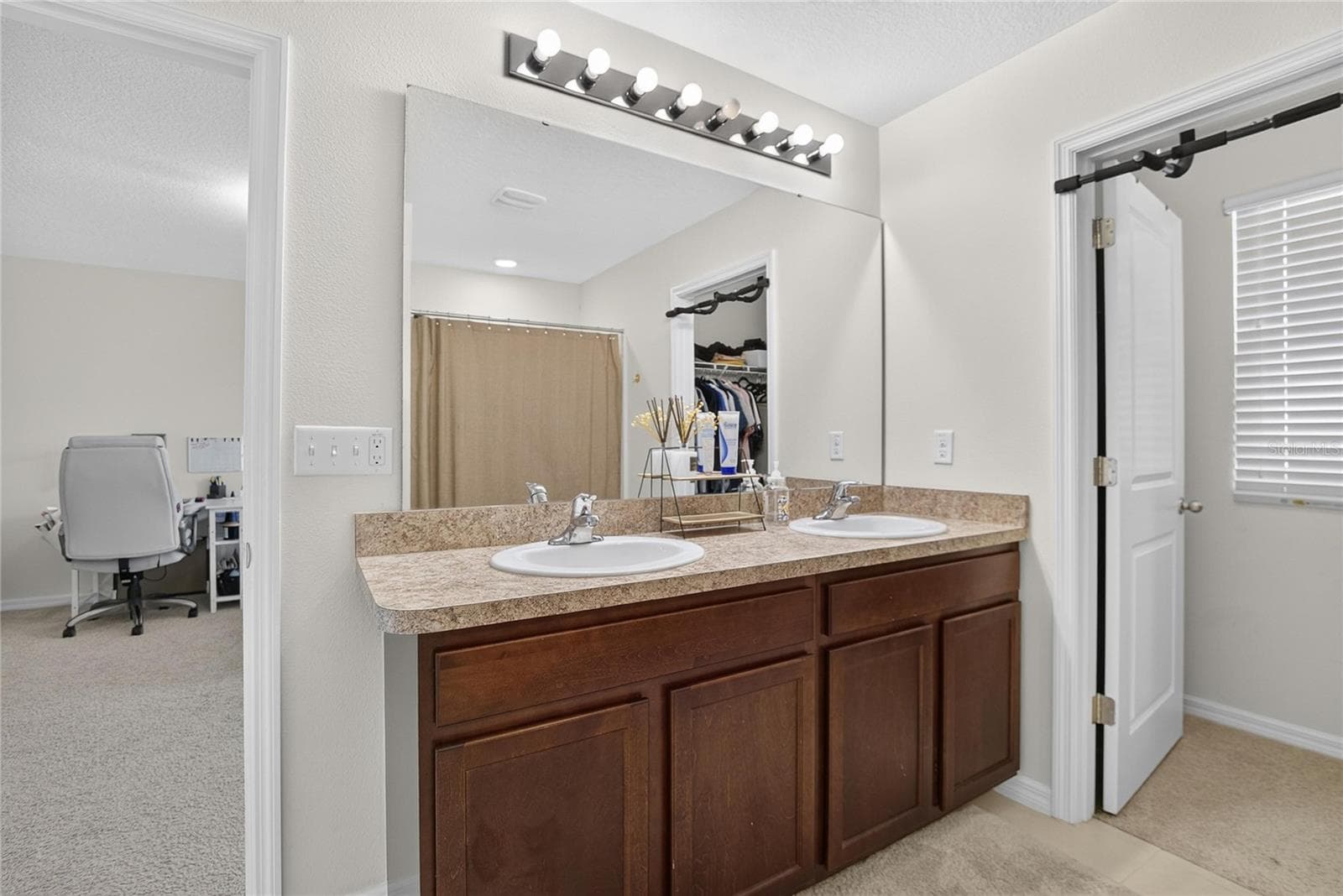 Primary Bath - 8219 BILSTON VILLAGE LN, GIBSONTON