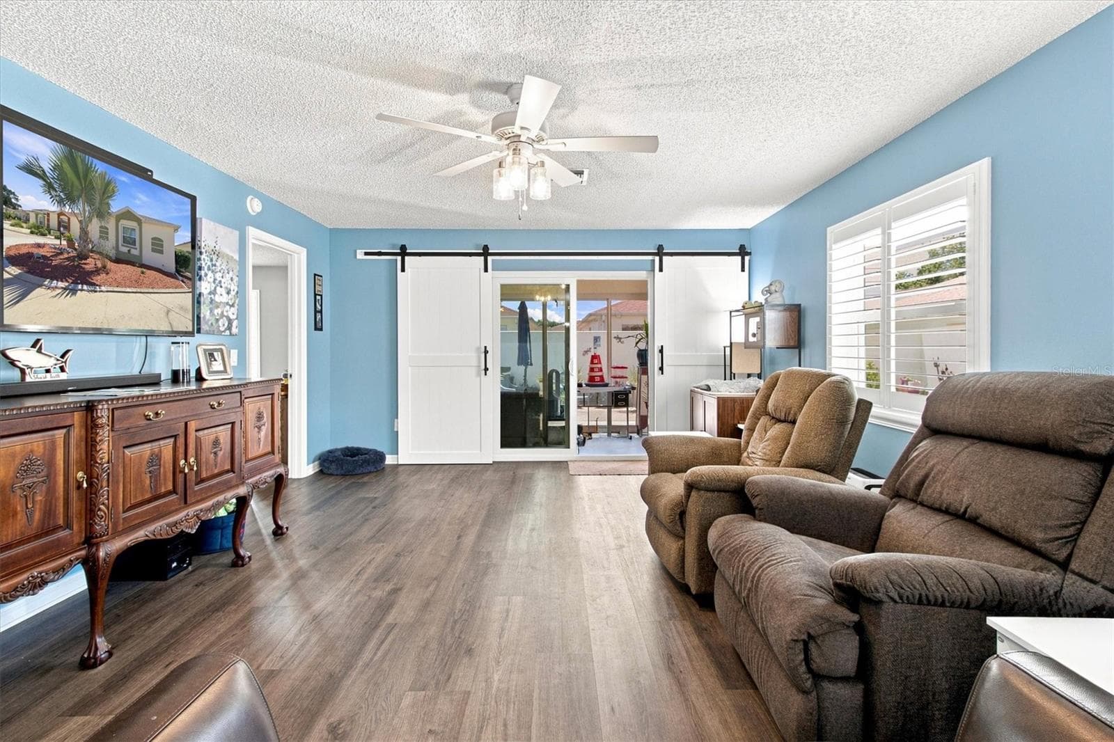 Villa at 1339 LAJOLLA CIR, THE VILLAGES, photo 6 of 31