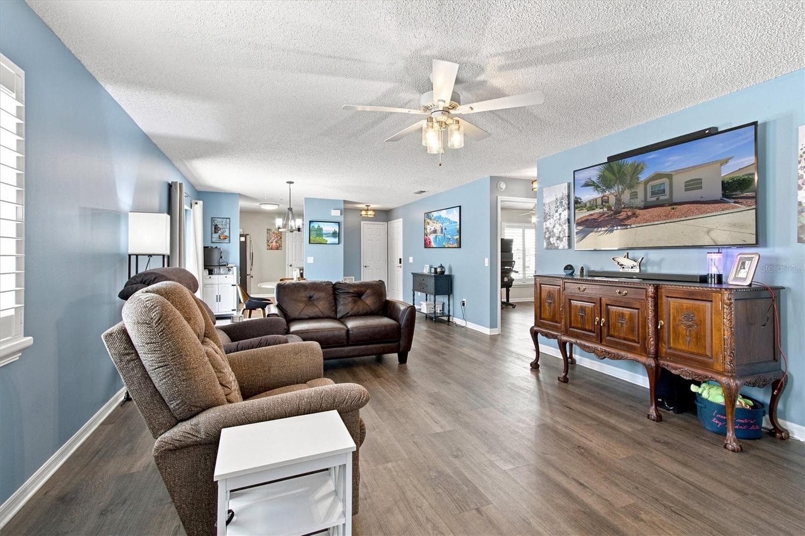 Villa at 1339 LAJOLLA CIR, THE VILLAGES, photo 7 of 31
