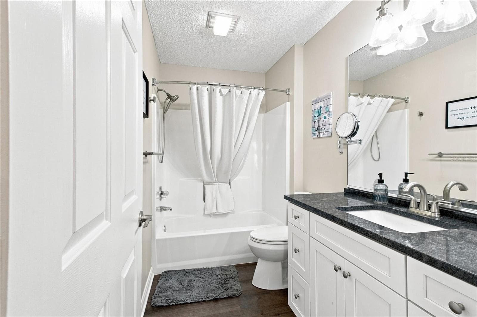 Villa at 1339 LAJOLLA CIR, THE VILLAGES, photo 10 of 31