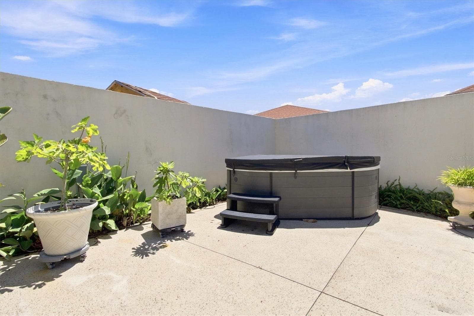 Villa at 1339 LAJOLLA CIR, THE VILLAGES, photo 19 of 31