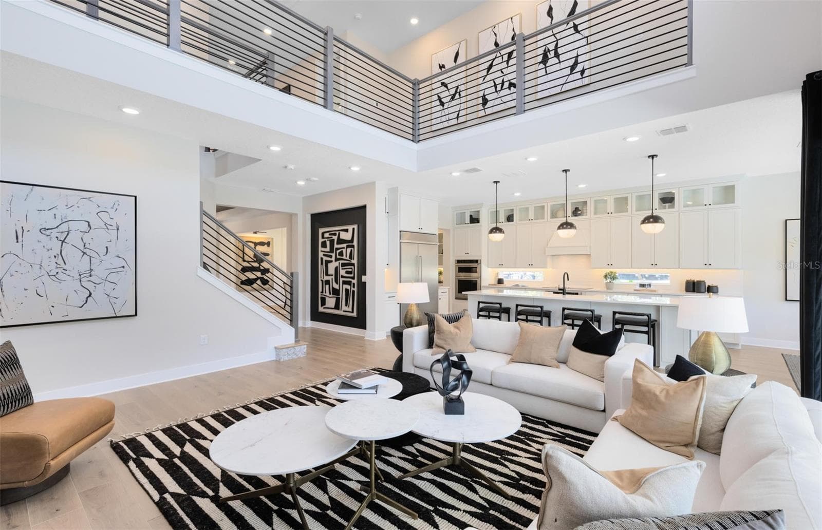 Actual home photo. Colors, finishes, textures and options may appear differently in person due to variations in monitors and viewing devices. - 16920 LONE OAK CIRCLE, ORLANDO