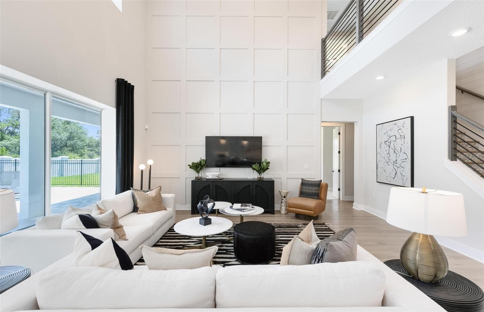 Actual home photo. Colors, finishes, textures and options may appear differently in person due to variations in monitors and viewing devices. - 16920 LONE OAK CIRCLE, ORLANDO