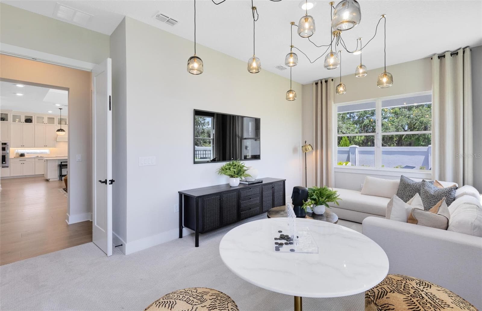 Actual home photo. Colors, finishes, textures and options may appear differently in person due to variations in monitors and viewing devices. - 16920 LONE OAK CIRCLE, ORLANDO