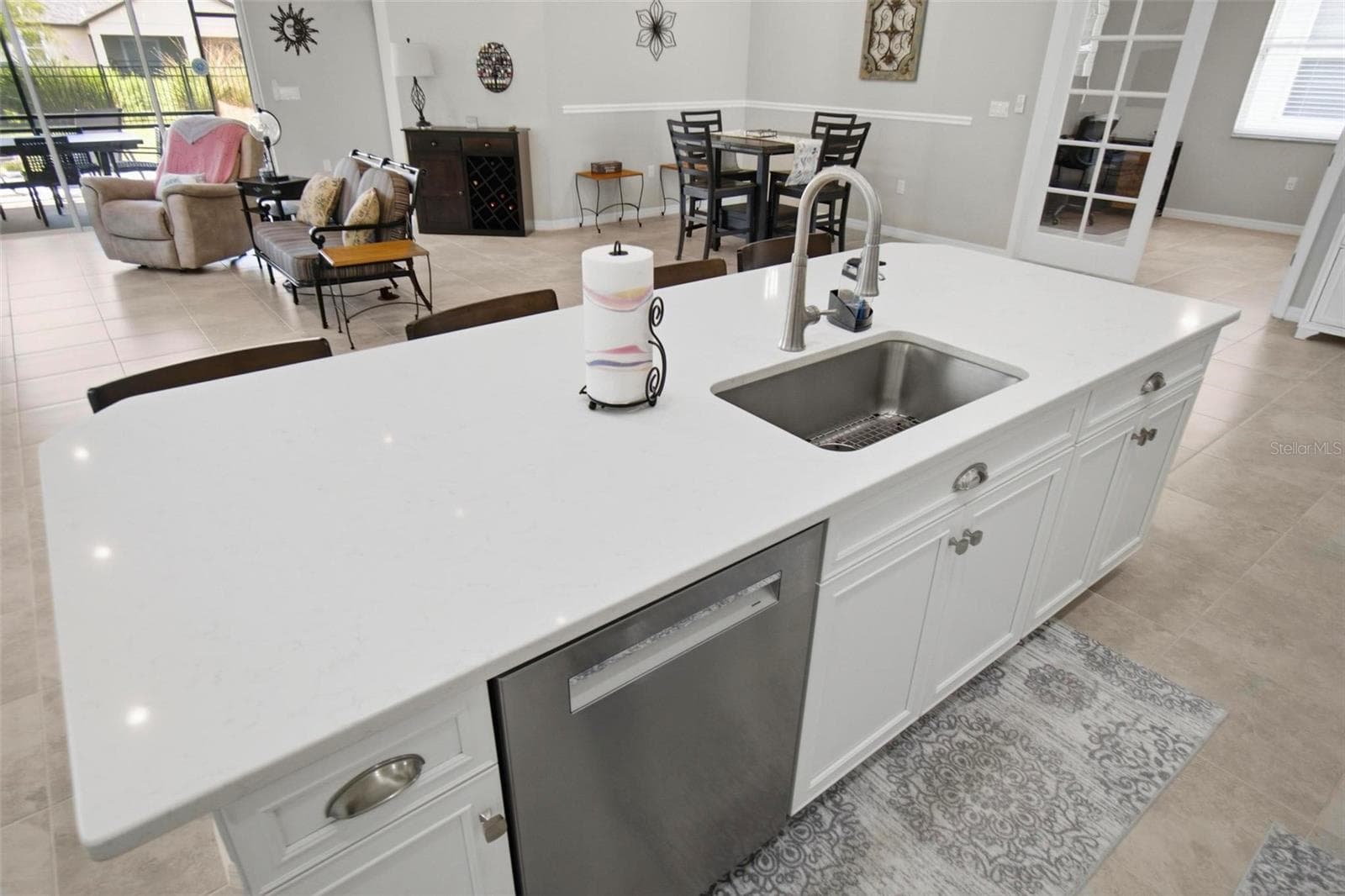 Kitchen farmhouse sink - 7 TIDEWAY TRL, PALM COAST