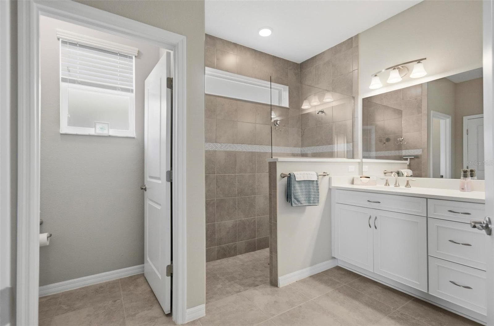 Primary Bathroom - 7 TIDEWAY TRL, PALM COAST