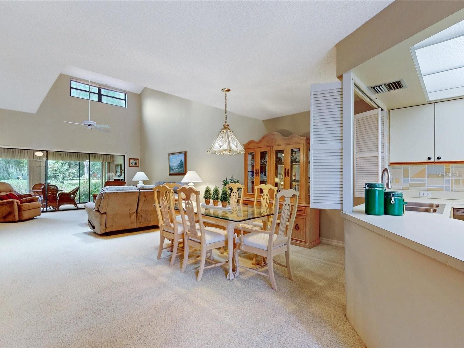 Beautiful open floor plan as we move further in - 105 COVENTRY LN, HAINES CITY