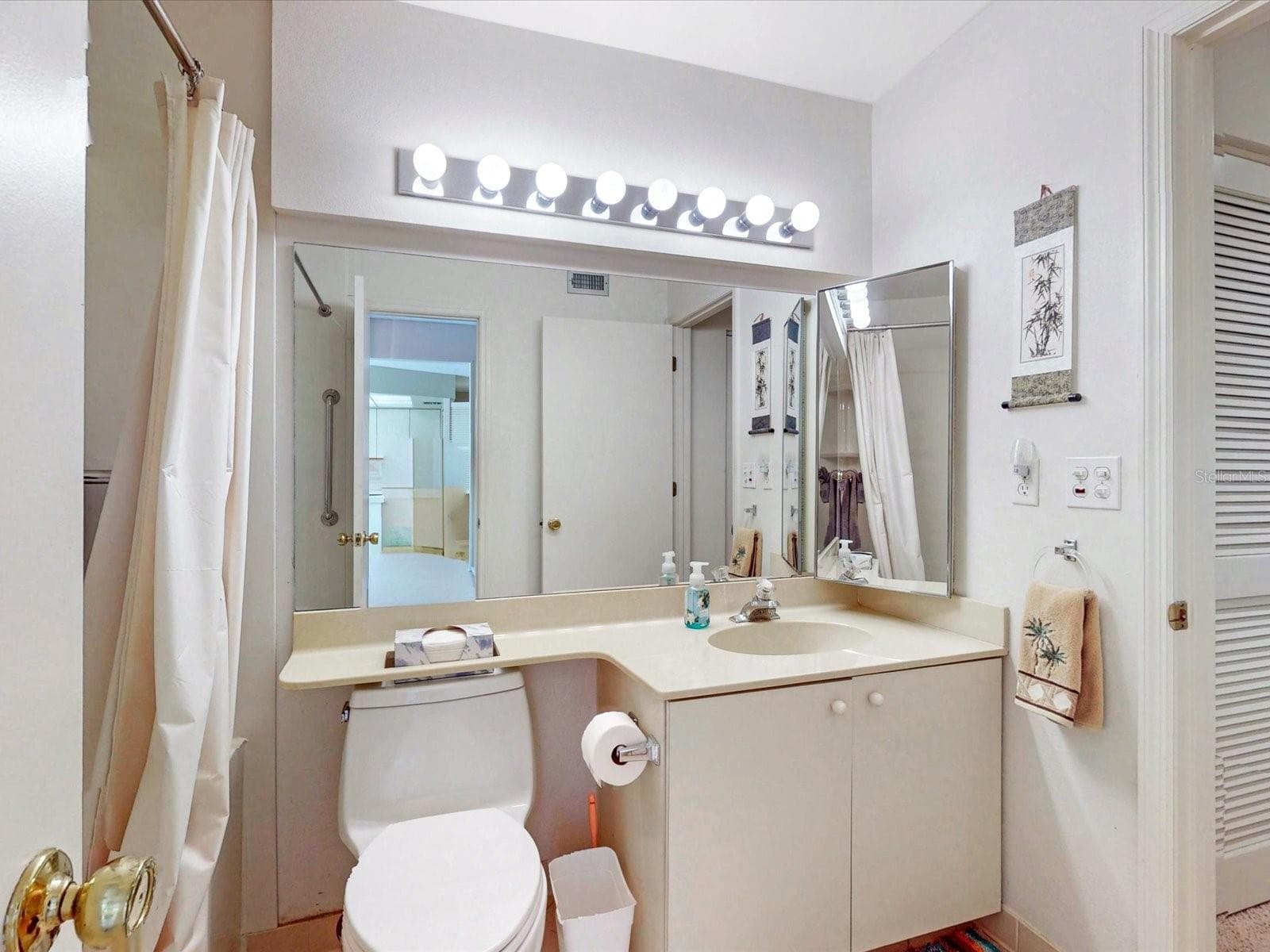 A great look to wow your guests - 105 COVENTRY LN, HAINES CITY