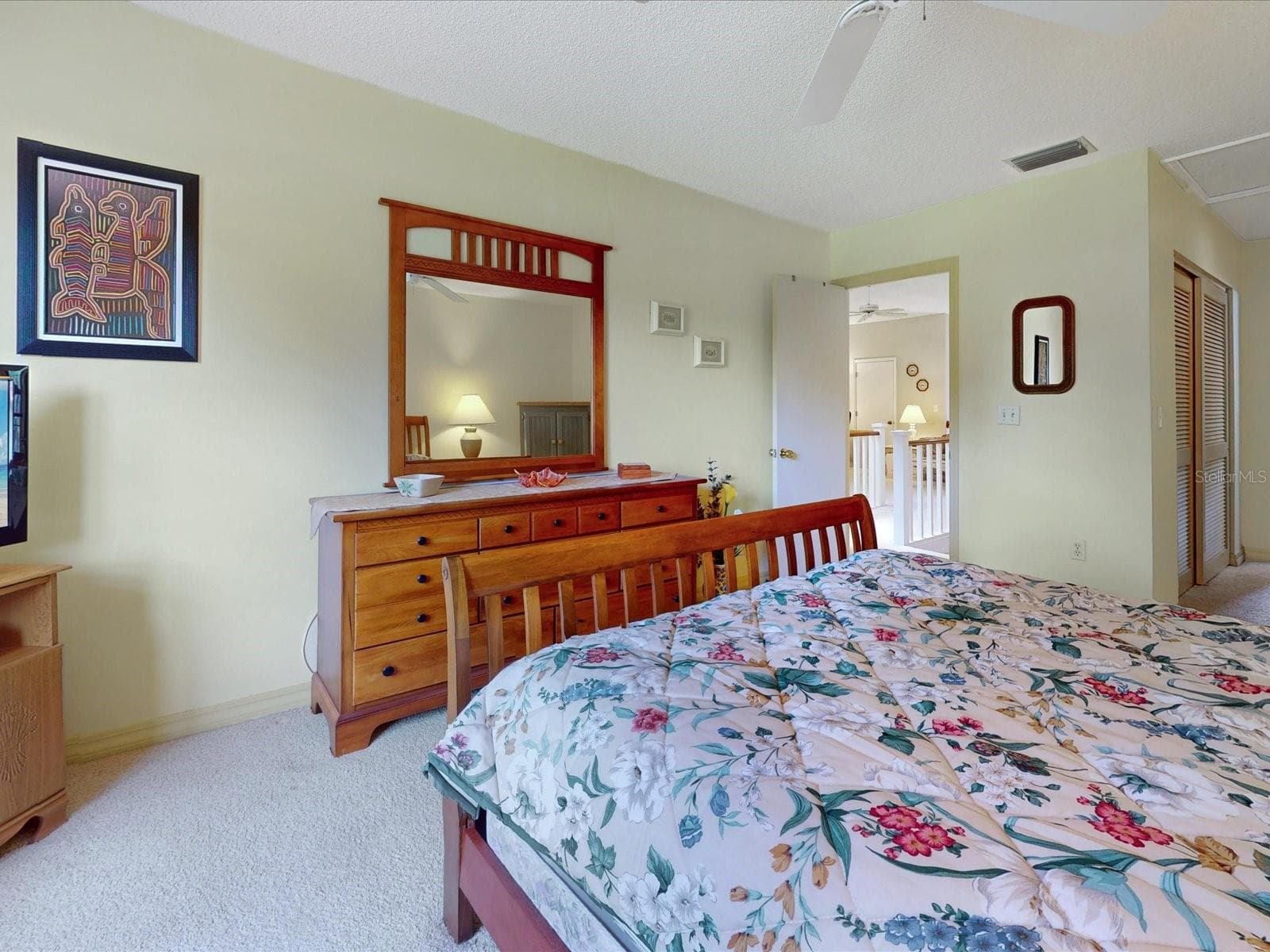 A great dresser and mirror combo for all your needs - 105 COVENTRY LN, HAINES CITY