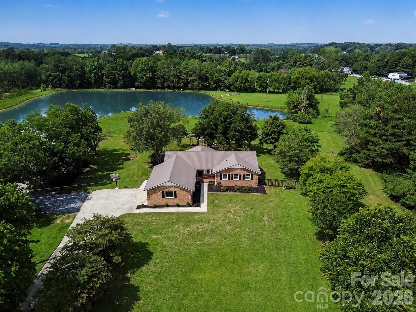 5718 White Store Road