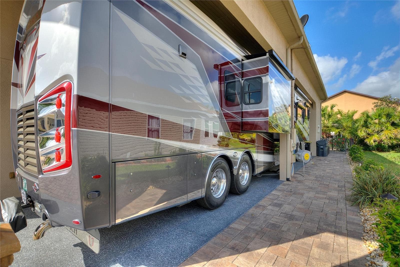 Single Family Residence at 416 MOTORCOACH DR S, POLK CITY, photo 21 of 75