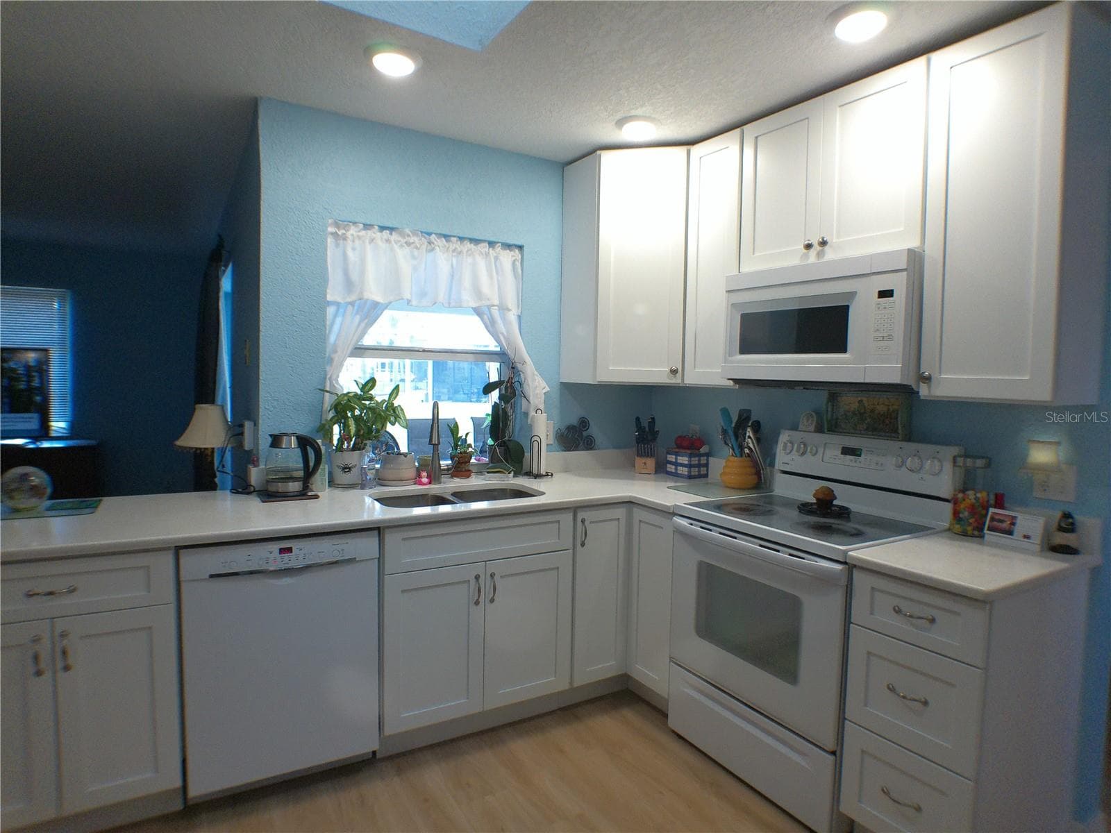 Single Family Residence at 4218 ROSE ARBOR CIR, PORT CHARLOTTE, photo 7 of 41