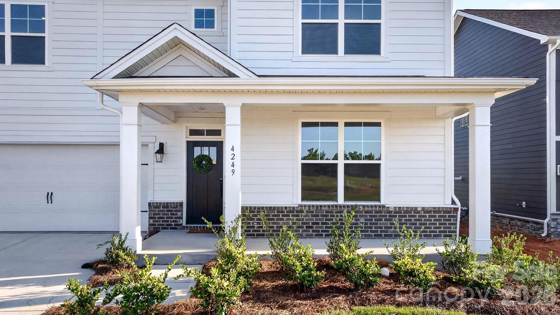 Single Family Residence at Gastonia, photo 8 of 70