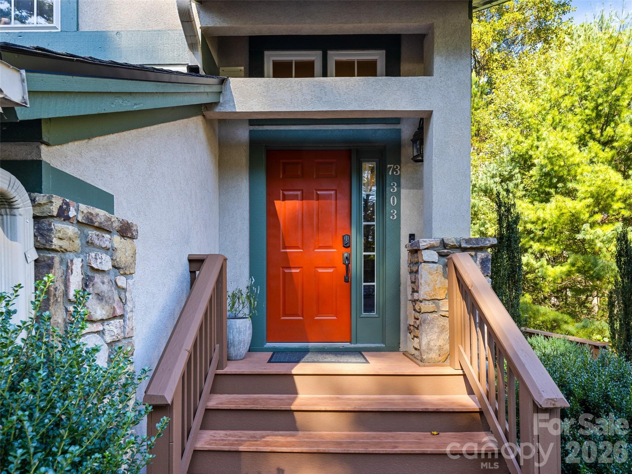 73 Ridgetop Circle