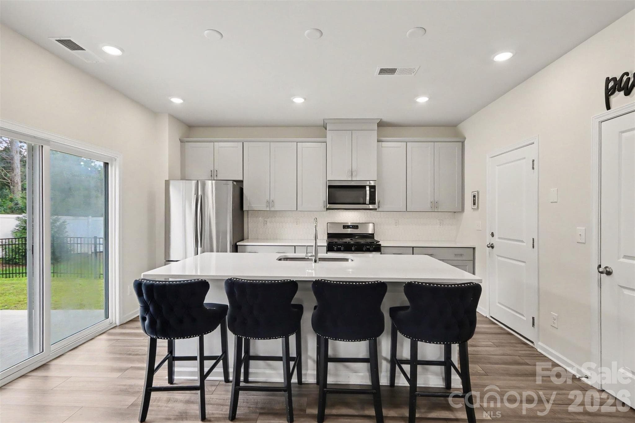 Single Family Residence at 1224 Harland Street, Charlotte, photo 12 of 26