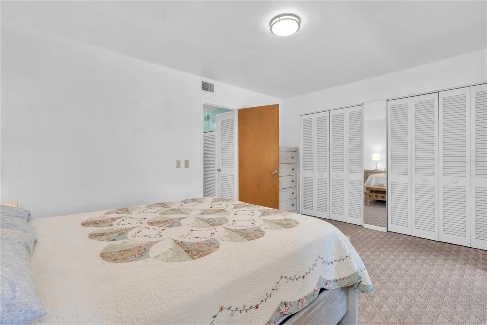 Primary Suite - Built-in Closets - 1900 59TH AVE N #212, ST PETERSBURG