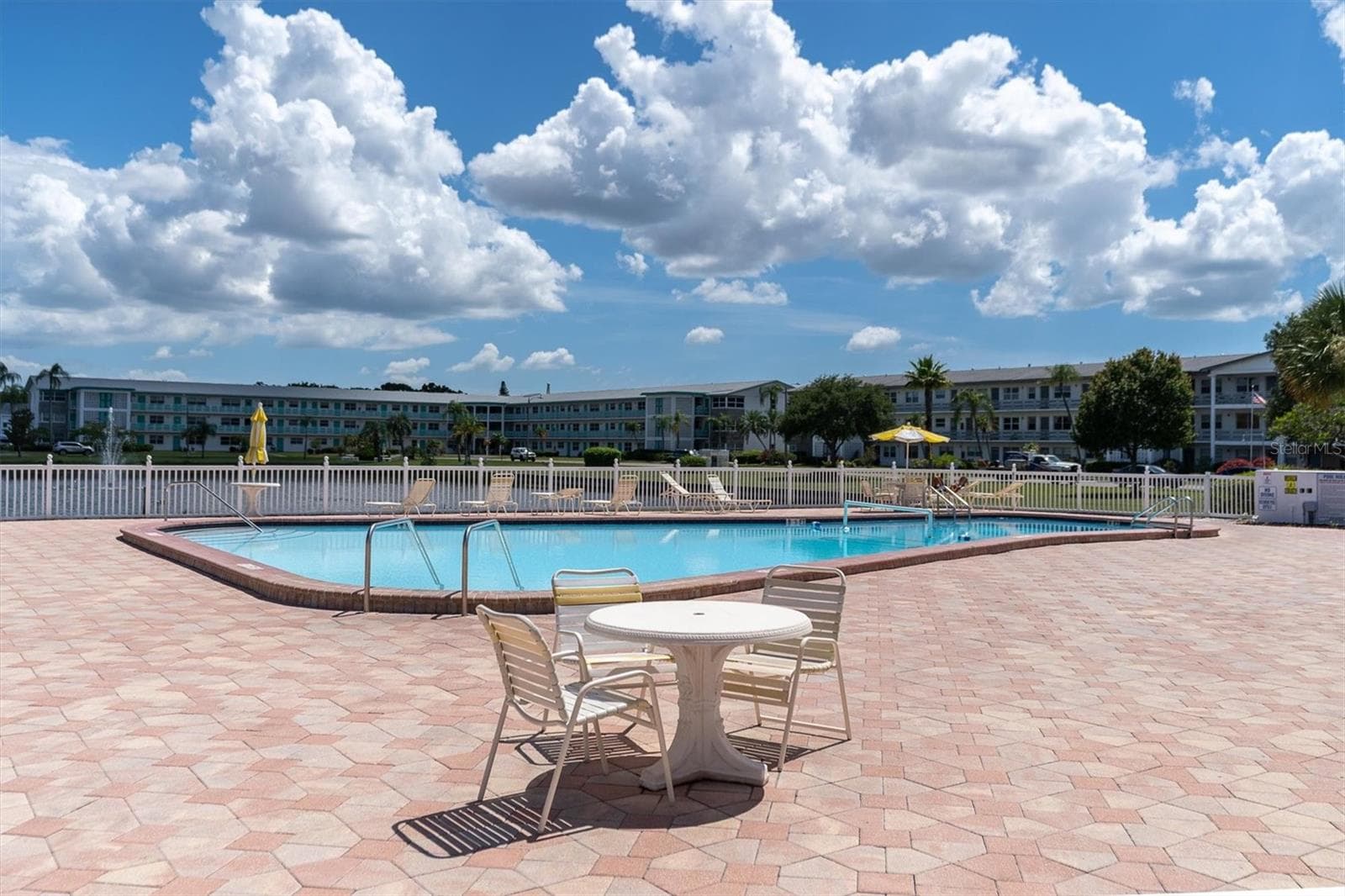 Community Pool - Heated - 1900 59TH AVE N #212, ST PETERSBURG