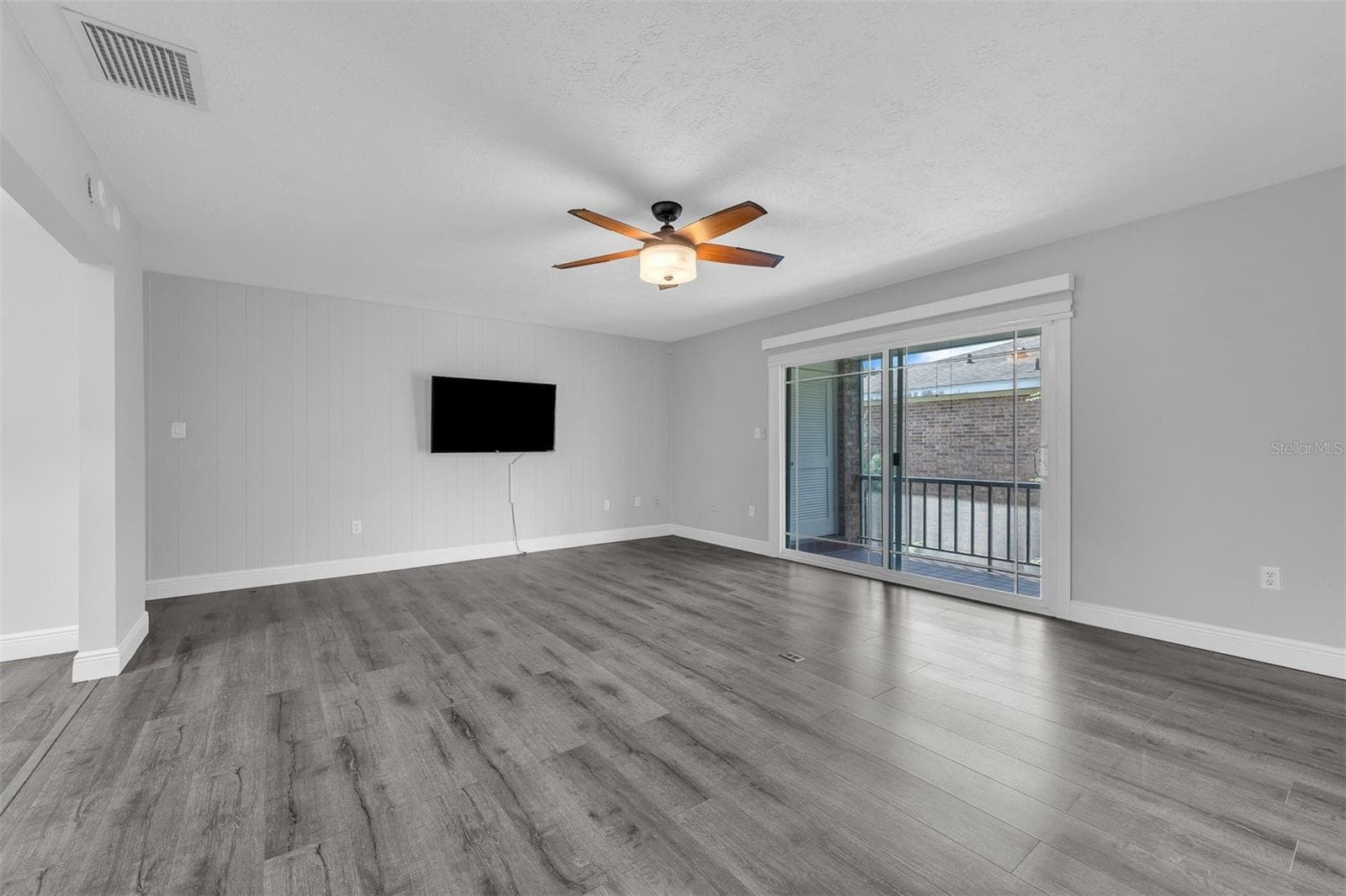 Condominium at 4214 LAKE UNDERHILL RD #C, ORLANDO, photo 6 of 35