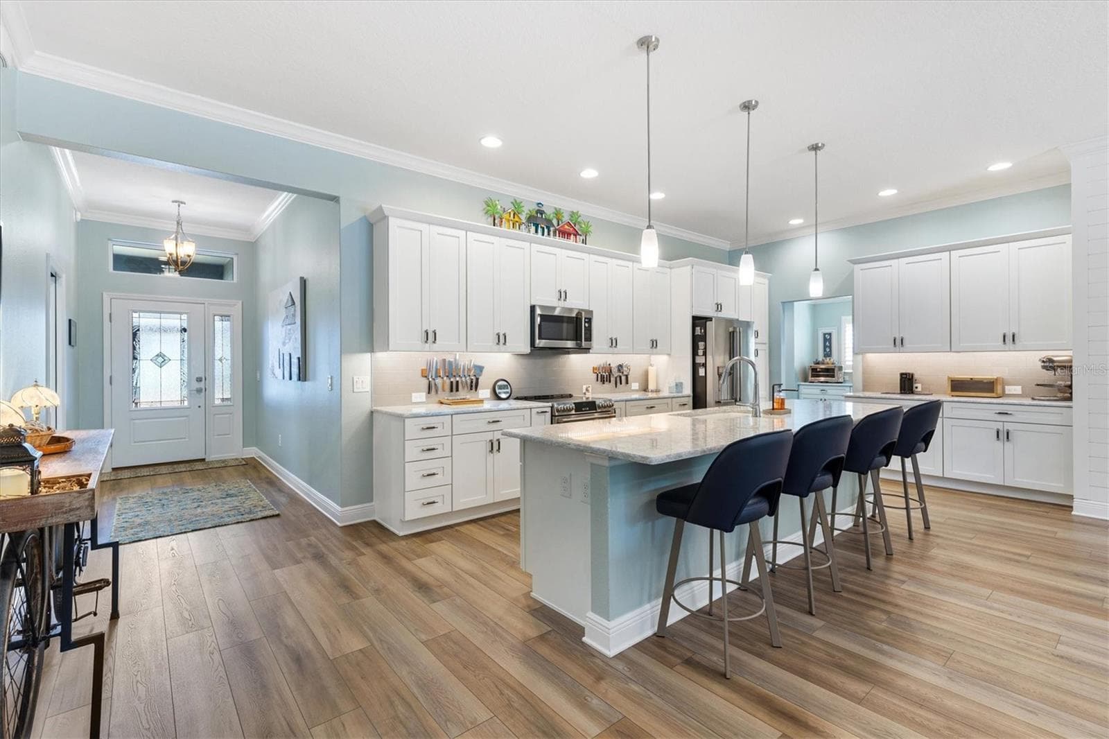Luxury Vinyl Plank and Quartz Countertops - 504 BEDMINSTER WAY, THE VILLAGES