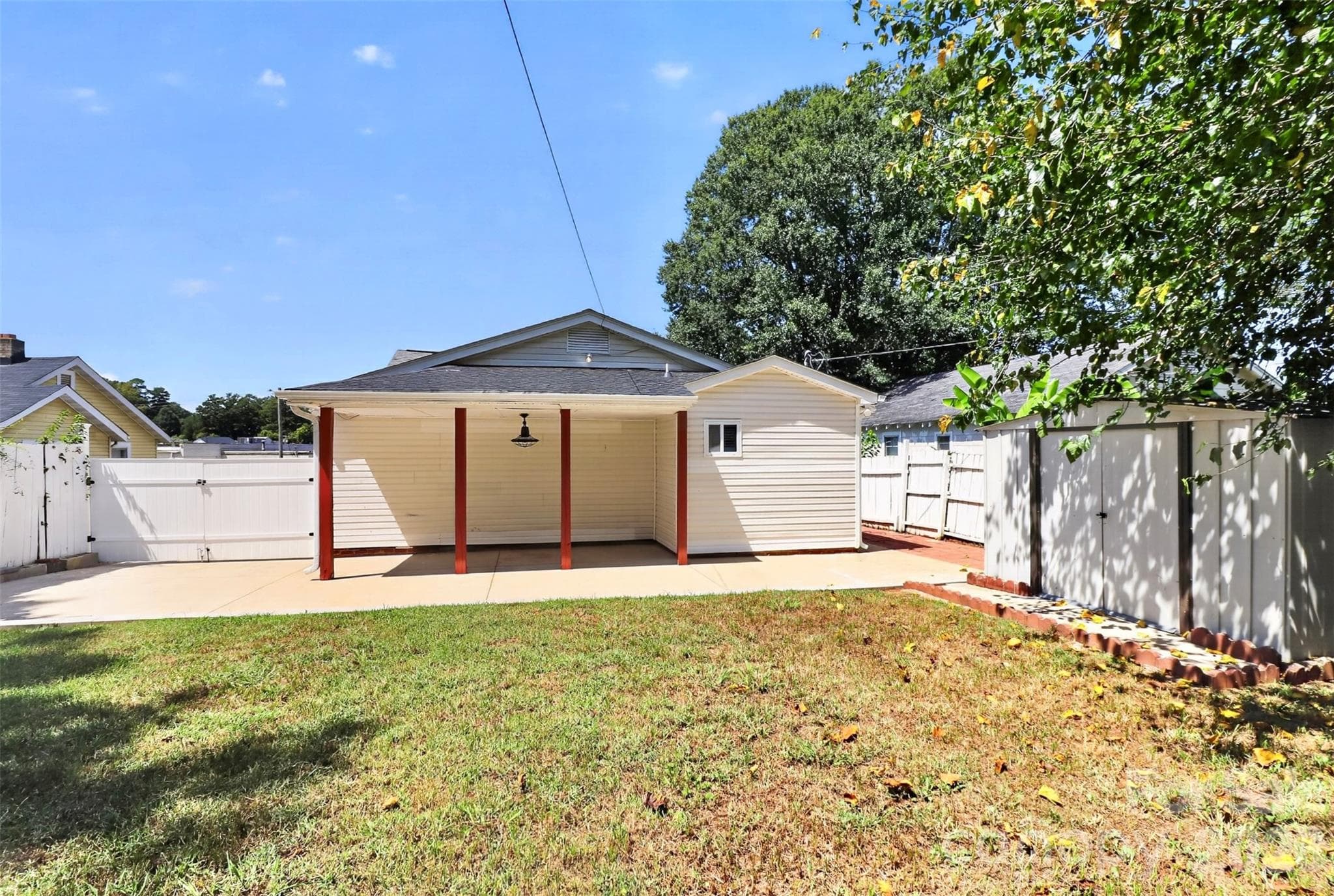 Single Family Residence at 1142 Eisenhower Road, Rock Hill, photo 28 of 33