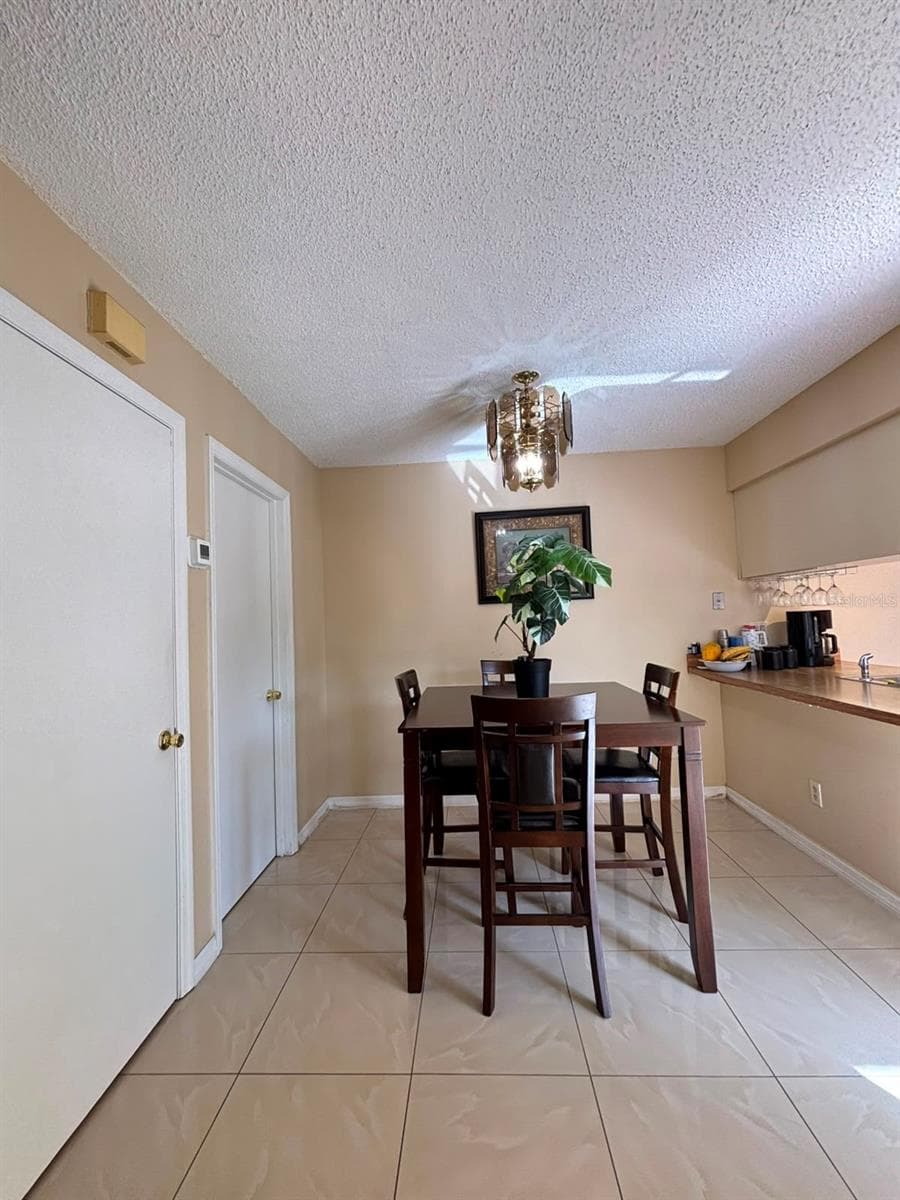 Condominium at 5277 CORAL CT #625, ORLANDO, photo 6 of 30