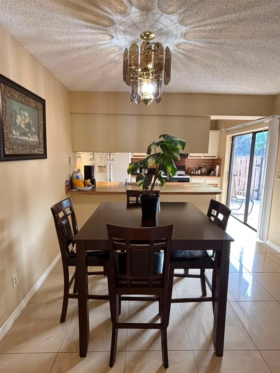 Condominium at 5277 CORAL CT #625, ORLANDO, photo 7 of 30