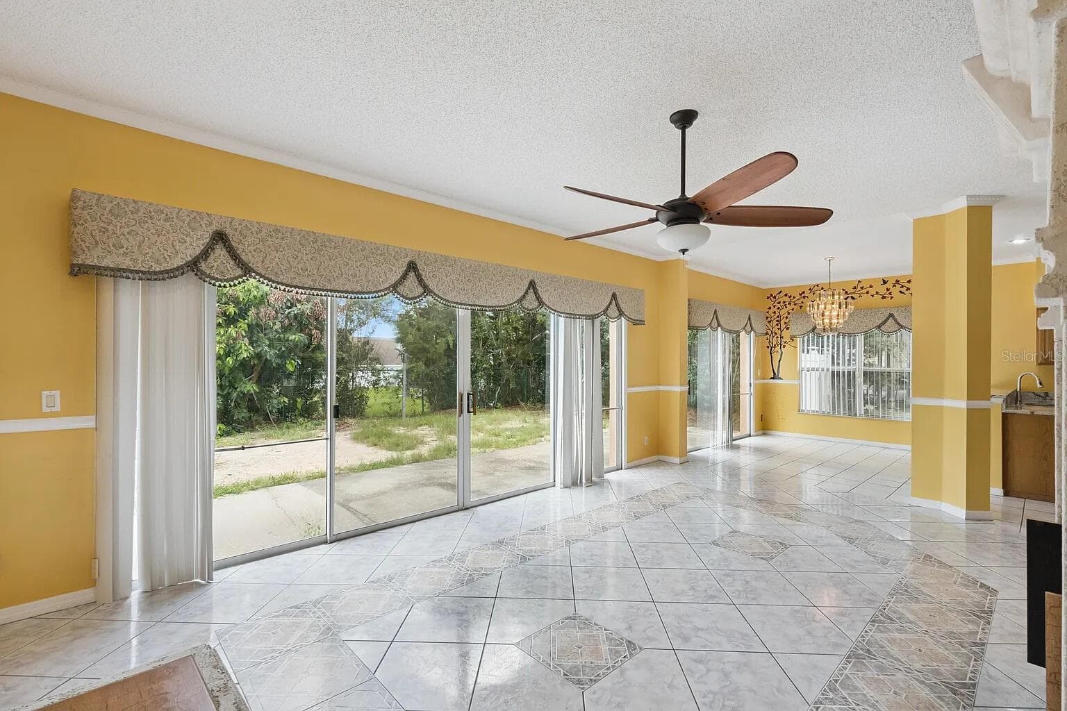 Single Family Residence at 6415 ABBEYDALE CT, ORLANDO, photo 6 of 53